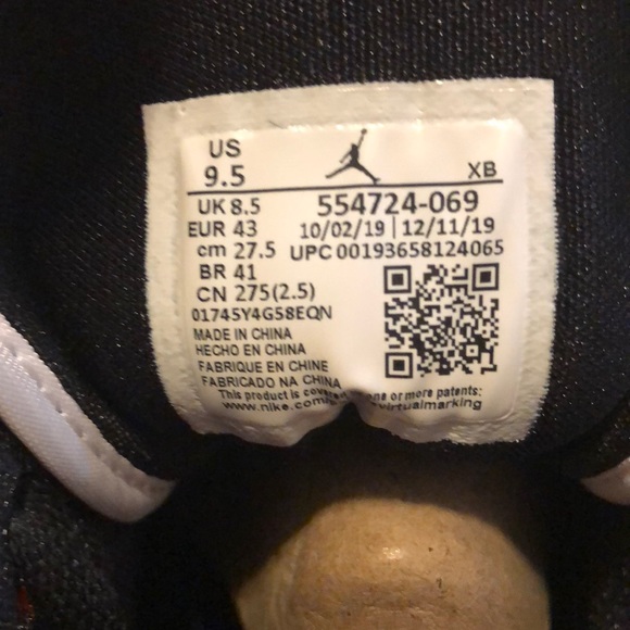 NIKE AIR JORDAN 1 MID ‘CHICAGO BLACK TOE’ SNEAKERS - Picture 9 of 15